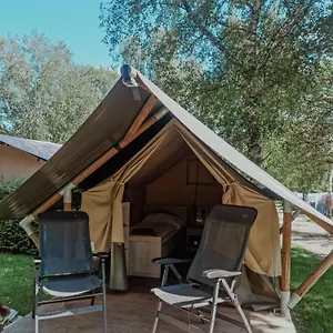 safari-tent-xs.luxembourghotelsguide.com/