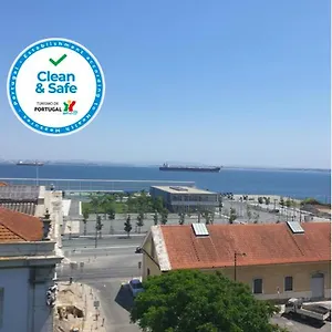 Alfama Services Apartament